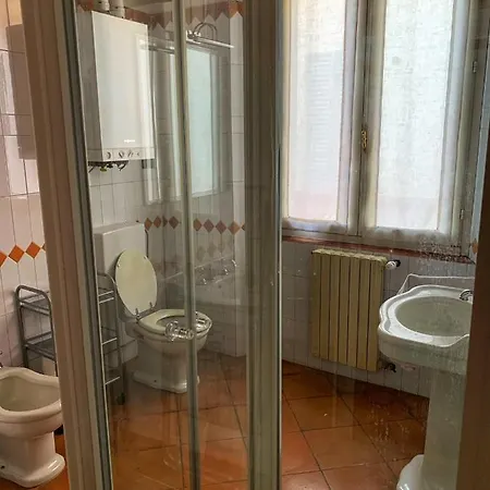 Appartamento Di Prestigio In Via Emilia Centro דירה מודנה