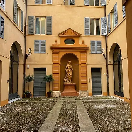 Appartamento Di Prestigio In Via Emilia Centro דירה מודנה
